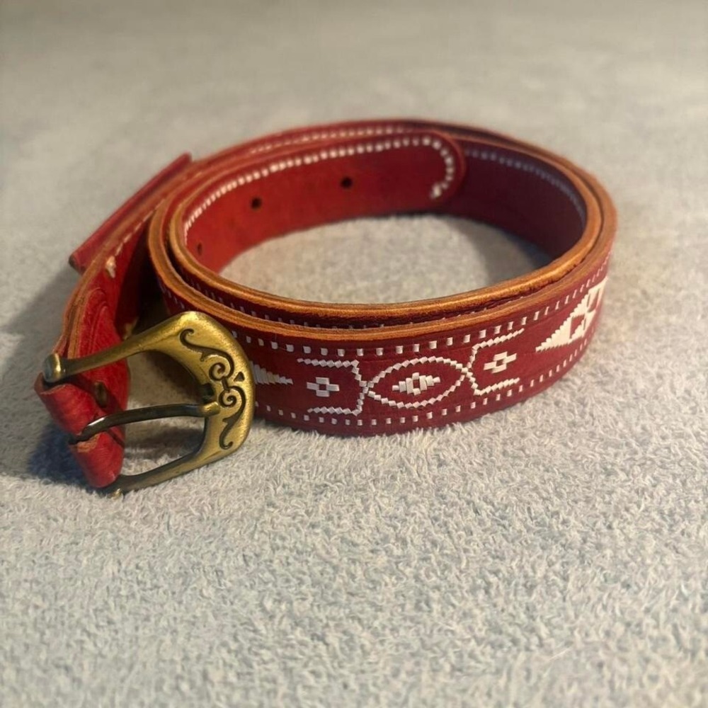 Beautiful Vintage Red and white leather‎ belt with brass buckle